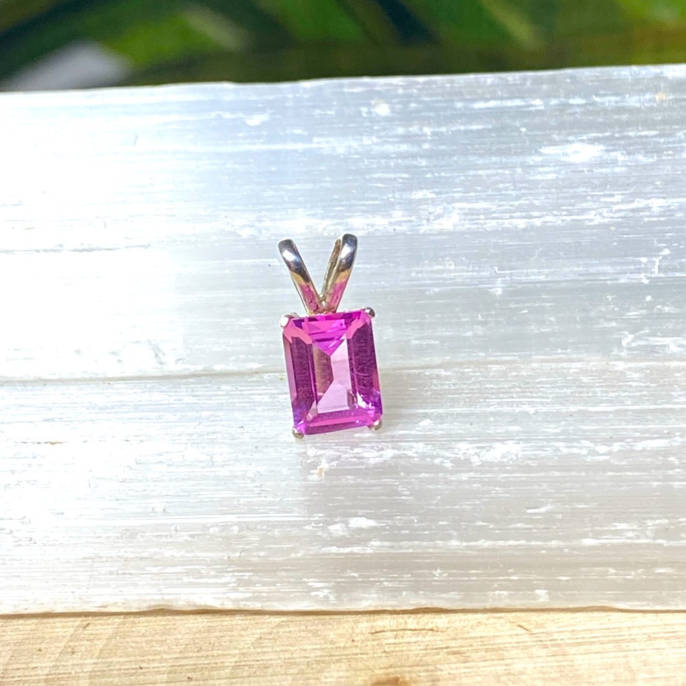 Sterling Silver Pink Pendant 💖✨